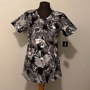 Nurse Mates Womens Black & White Floral Scrub Top